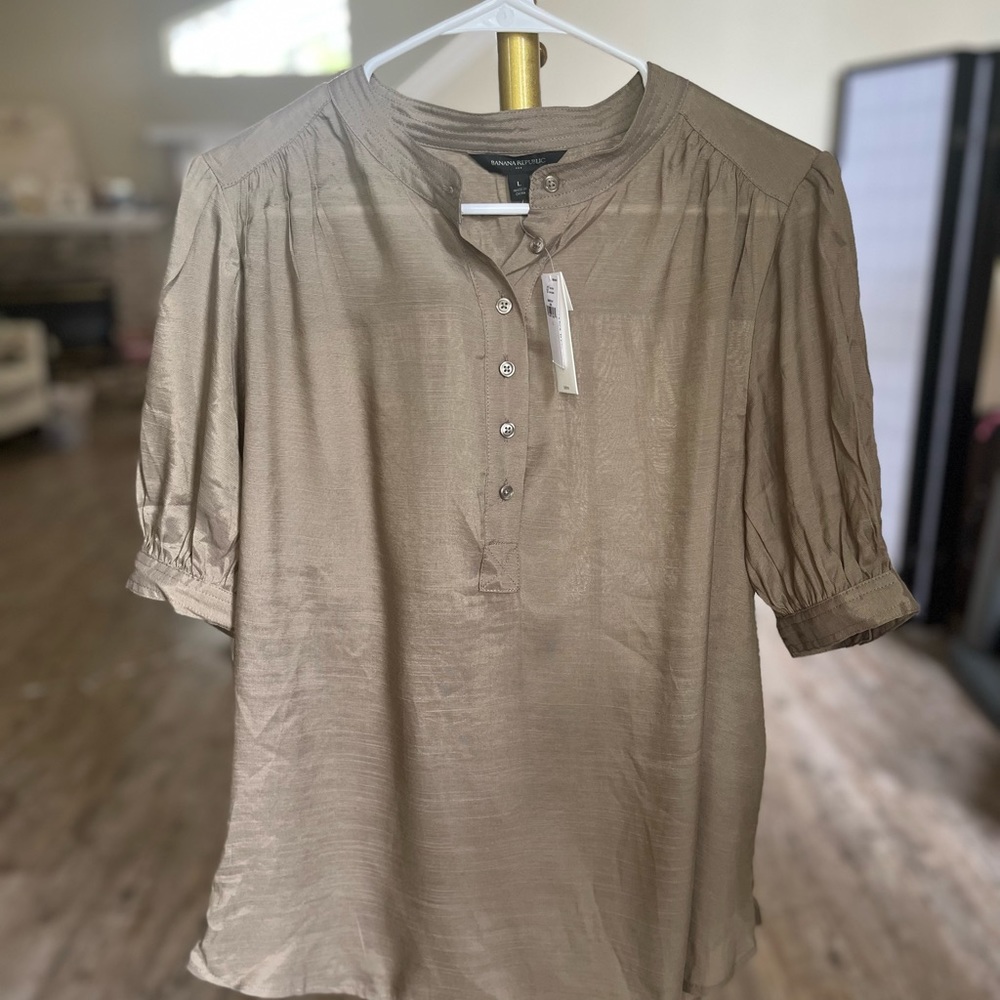 NWT! Banana Republic Blouse